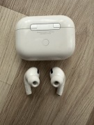 Apple AirPods Pro (1. generacji) - prawa słuchawka szumi