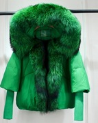 KURTKA WYPEŁNIONA  PUCHEM OBSZYTA NATURALNYM fUTERKIEM PIĘKNA   