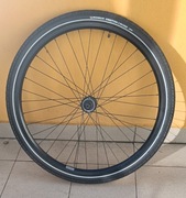 Koło tylne 28" Romet oś na zacisk 9x135 QR kaseta tarcze na 6 śrub