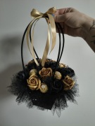 Torebka prezentowa z różami Ferrero  prezent na Dzień Kobiet urodziny