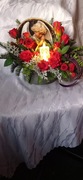 stroik na grób z urną lub dziecka  /duży /z aniołkiem w czerwonych różach 