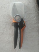 Sekator ręczny ogrodowy Fiskars P961