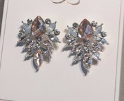 Kolczyki srebrne Greenpoint w kolorze srebra z kryształkami 24 hm 