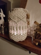 Duży lampion Boho wykonany metodą makramy 
