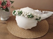 Wianek z gipsówki komunijny na komunię biało zielony