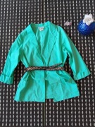 Narzutka w pięknym kolorze.M