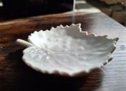 Berlińska paterka z białej porcelany z 1938r.