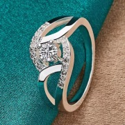 Pierścionek damski piękny srebro 925