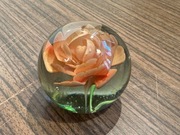 Śliczna szklana kula ozdoba przycisk do papieru 