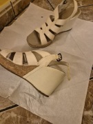 Sandały na obcasie, wyjątkowo wygodne, rozmiar 40