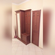 Meble do przedpokoju.