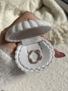 Rodonit kamień księżycowy subtelny rozciągliwy pierścionek handmade