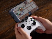Uchwyt na Telefon do Kontrolera Xbox 8BitDo - Mobile Gaming Clip