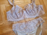 Fauve Chloe piękny komplet bielizny kolor latte 65D 30D biustonosz stanik