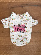 Urocza bawełniana koszulka dla psa Sinsay w tęcze Summer Vibes
