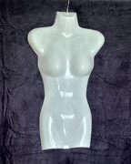 Manekin damski – nowy, lekki, idealny do zdjęć ubrań