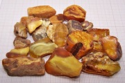 Sprzedam bursztyn bałtycki mix- SUROWY MOZAJKA     MINUS - 10%