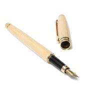 minimalistyczne drewniane pióro wieczne z drewna 