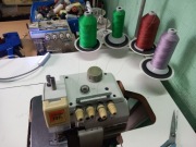 FILM! Overlock 4 i 3 nitkowy z podwójnym transportem Rok gwarancji