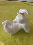 Figurka porcelanowa Niedźwiedź bawiący się KPM Berlin