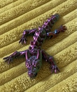 Breloczek wielokolorowa jaszczurka 3D