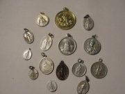 15 medaliki kolekcjonerskie stare z różnych miejsc Rezerwacja