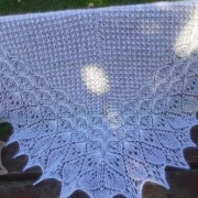 Biała puszysta chusta moher/alpaka