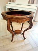 Drewniany barek, stolik