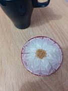 Podkładka  pod kubek kwiatek że złotymi dodatkami. i. 