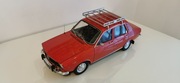 Dacia 1300 Eaglemoss 1:8 model Deagostini 