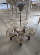 Żyrandol z PRL z pięcioma kloszami