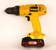 Adapter narzędzi DeWALT 12V na baterie Parkside