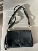 torebka ze skóry Ryłko czarna , wąska