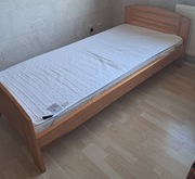 Łóżko 90x200 drewniane materac podkład lite drewno