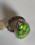 Pierścionek srebrny z turkusem ostrygowym 18