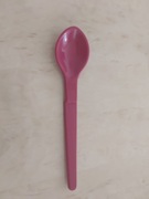 tupperware ciemny roz lyzeczka