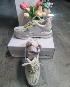 Super lekkie snakersy rozmiary od 36 do41