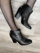 Botki Graceland 39 czarne jesień obcasy klasyczne modne eleganckie kozaki