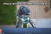 Prace wysokościowe - czyszczenie hal, dachów, okien, wycinka drzew