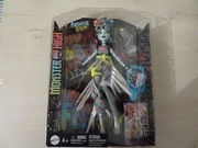 Monster HighMonster Fest lalka Frankie Stein z akcesoriami