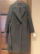 Szary płaszcz zimowy firmy Reserved rozmiar S