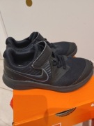 Ekstra adidaski Nike Star Runner 2 roz. 28,5