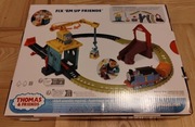 lokomotywa z napędem Fisher-Price Tomek i Przyjaciele Thomas & Friends