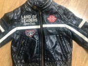 Świetna  kurteczka dla małego zawadiaki