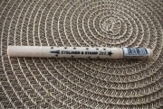czarny dwustronny eyeliner 2w1 Eveline ze stempelkiem - gwiazdką