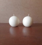 Świece świeczki białe okrągłe kule kuliste (2 sztuki)