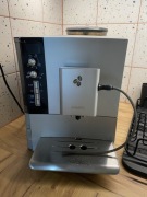 Ekspres ciśnieniowy Siemens EQ.5 Macchiato – Sprawny, Zadbany