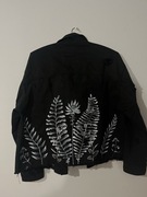 Kurtka jeansowa czarna Oversize ręcznie malowana kwiat paproci