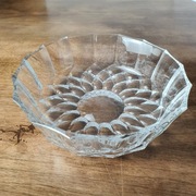 Kryształowa Miseczka / Patera – Klasyczny Design i Elegancja