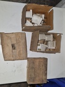 Gniazda bezpiecznikowe typ 465-2. 1980